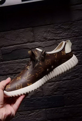 LV Fashion Men Sneakers--055